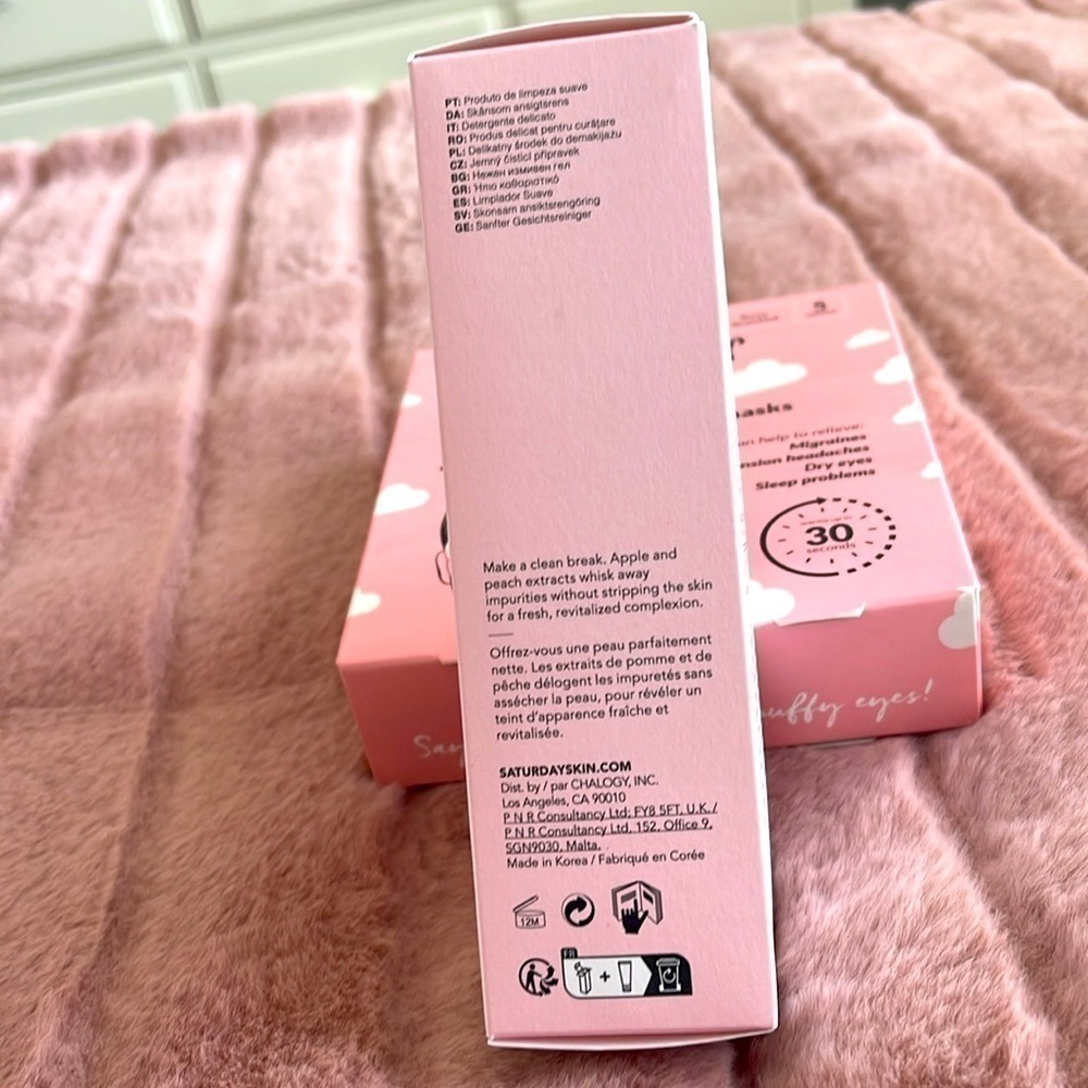 Saturday skin Apple + peach full size NEW - Picture 3 of 5